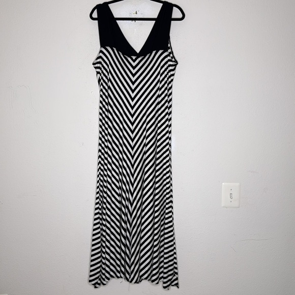 Comfy USA Coastal Beachy Navy Chevron Tank Maxi Dress plus size 1X - Picture 2 of 4